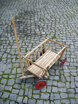 Bollerwagen vor der Restaurierung