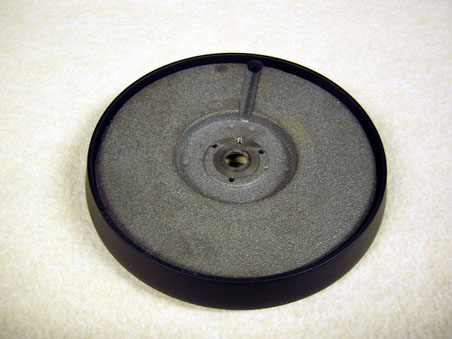 Lampenfu&szlig; mit eingelagertem Gewicht